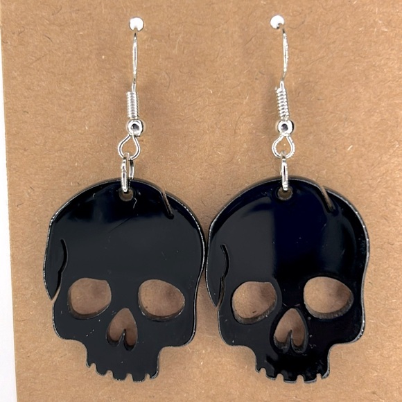 Skull Dangle Acrylic Earrings Halloween - Picture 1 of 2